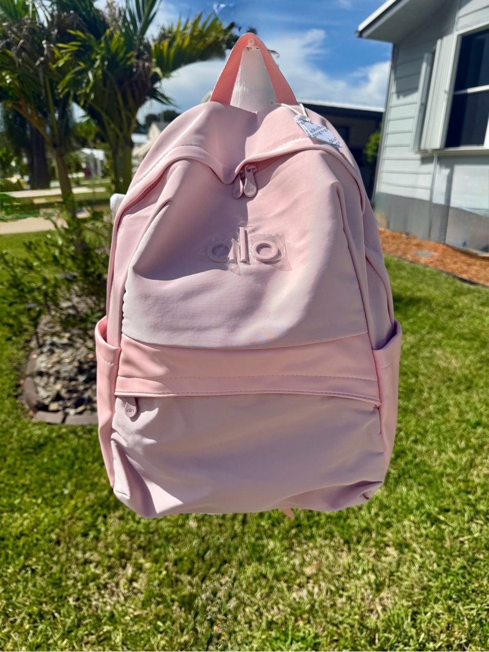 ALO Yoga Blush Pink Everyday Backpack - Picture 5 of 14